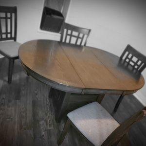 Dinning room table